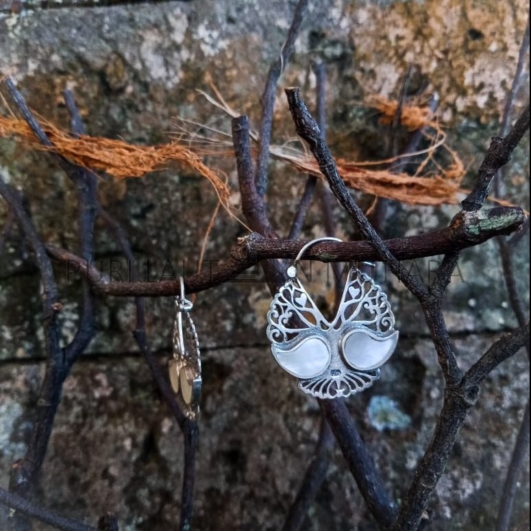 NY-ER147-Silver Hoop Earring With MOP