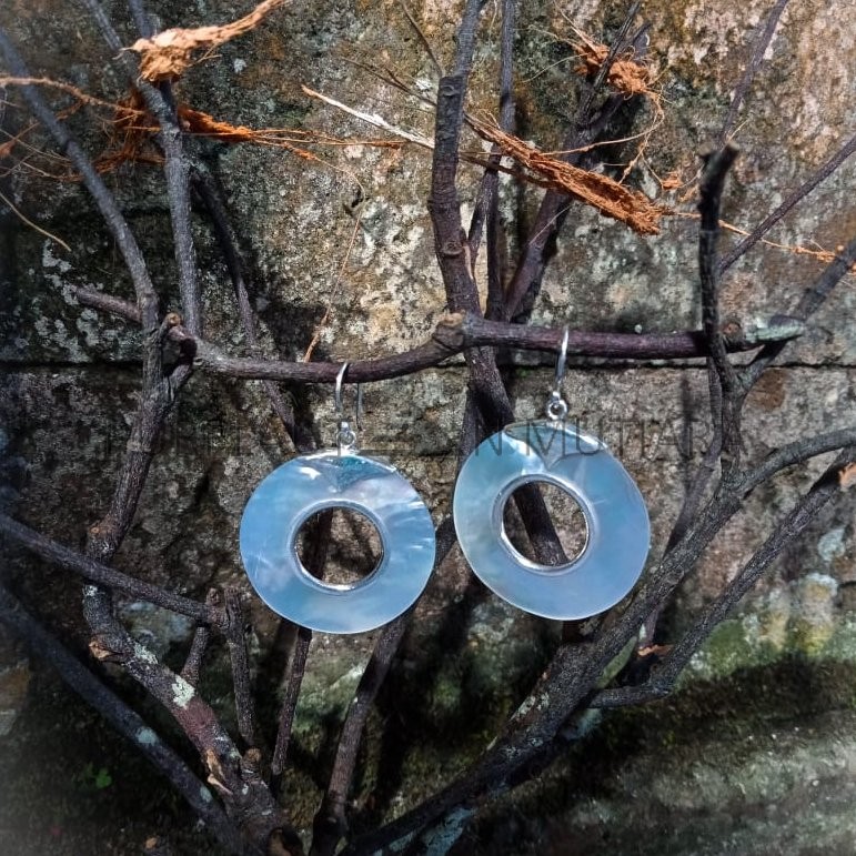 NY-ER151-Silver Dangling Earring With Donut MOP