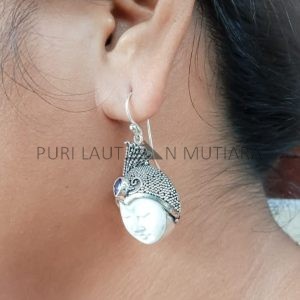 NY-MFER011-Bone Moonface Earring