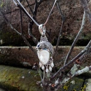 NY-MFPD020-Bone Moonface Pendant
