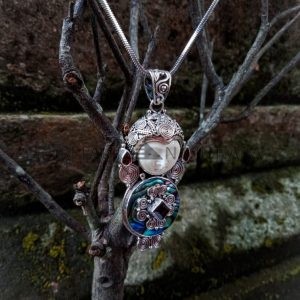 NY-MFPD024-Bone Moonface Pendant