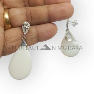 NY-ER153-Silver Stud Earring With MOP