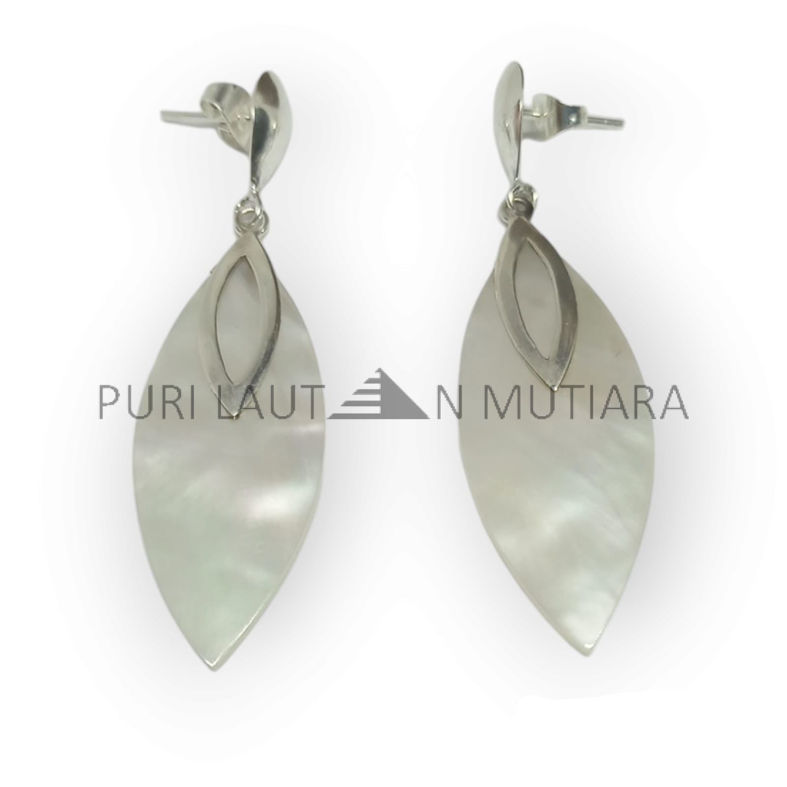NY-ER155-Silver Stud Earring With MOP
