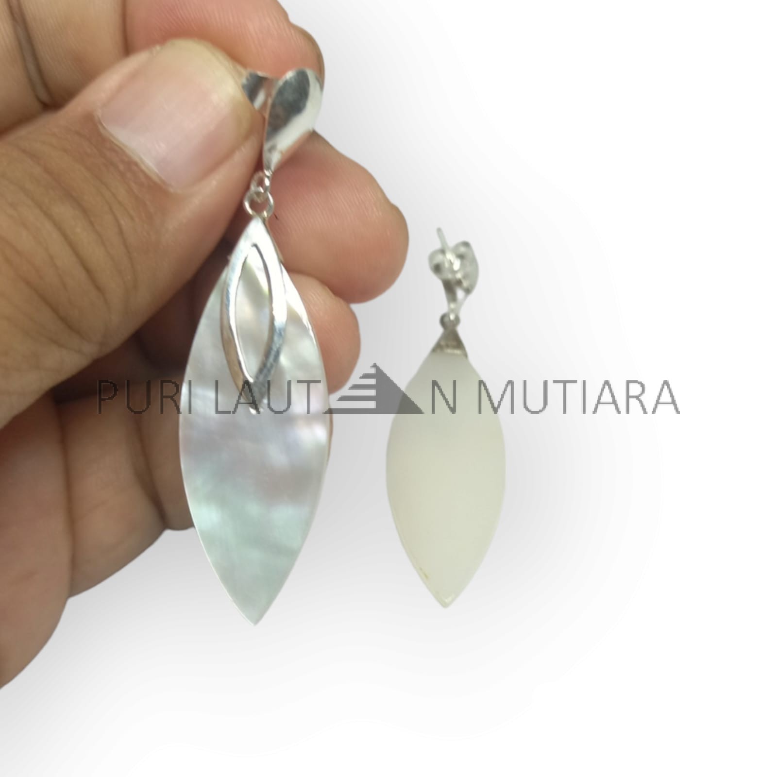 NY-ER155-Silver Stud Earring With MOP