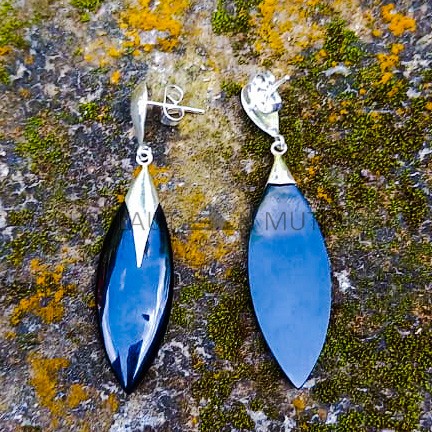 NY-ER158-Silver Stud Earring With Black Resin