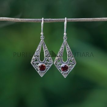 IER038-Cute Style Filigree Drop Earrings With Gemstone 