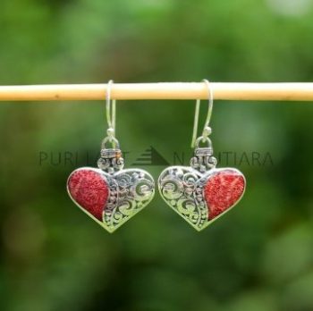 IER040-Earrings Cute Heart Design with Red Coral Inlay