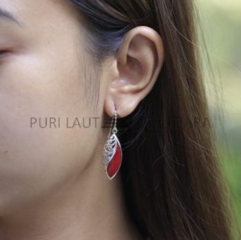 IER041- Earrings Cute Leaf Design with Red Coral Inlay 