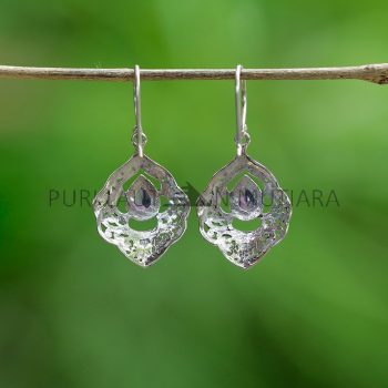 IER049-Balinese Ornate Filigree Sterling Silver Earrings with Gemstone