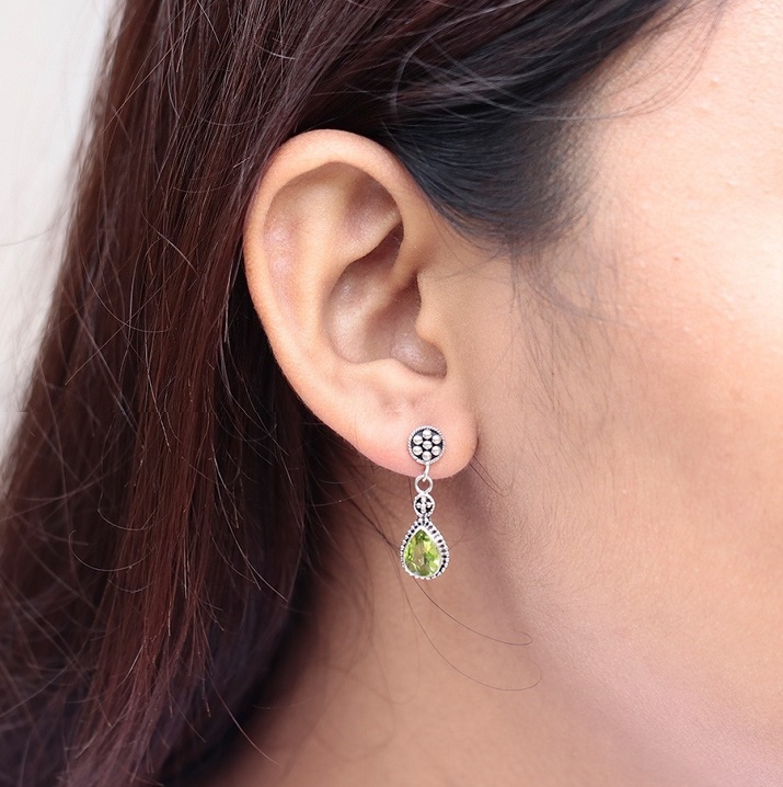 IER009-Classic Sterling Silver Earrings with Teardrop Gemstones