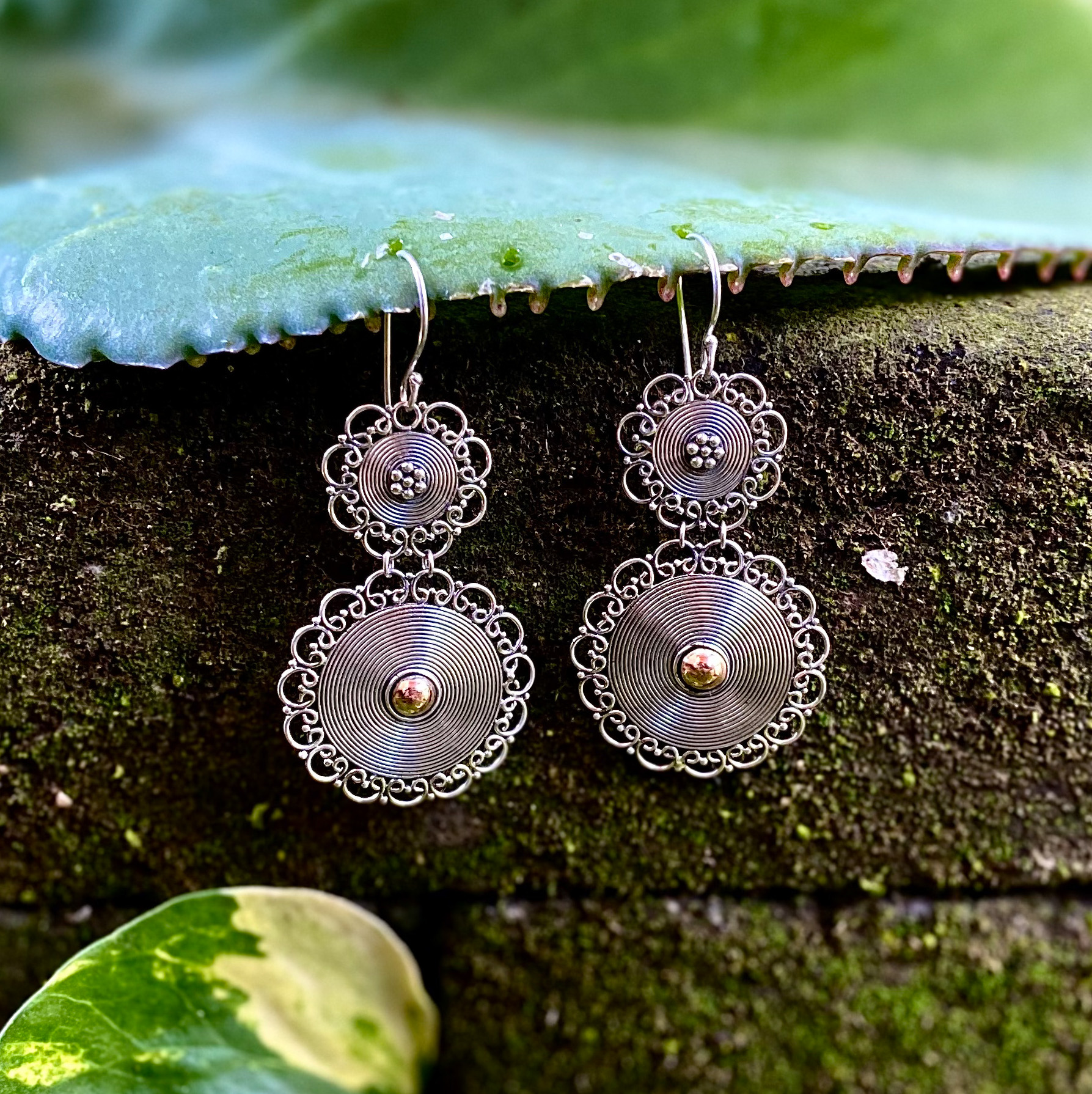 NY-ER174-Bali Silver Filigree Earrings With Gold Accent
