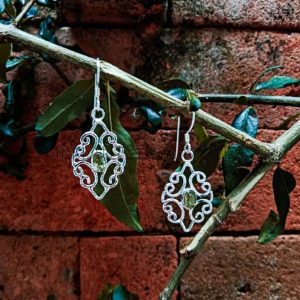 ER19006-Wire Pattern Design With Gemstone