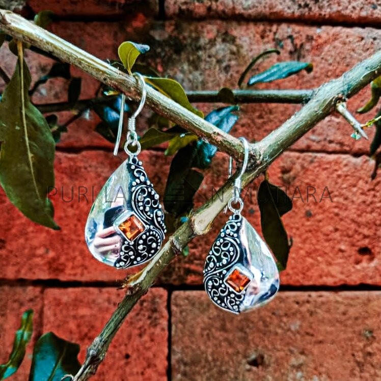 ER19020-Plain And Ethnic Design With Gemstone