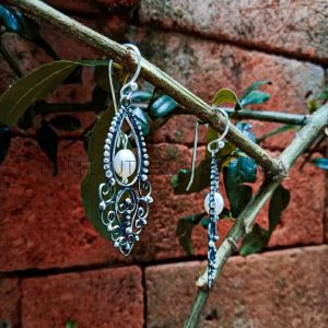 ER19023-Wire Ornate Design With Beads