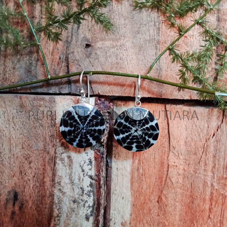 ES0046-Round Shell Earrings