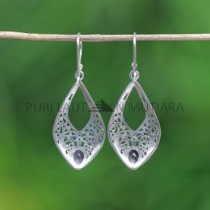 IER021-Balinese Vintage Style Silver Teardrop Earrings with Gemstone