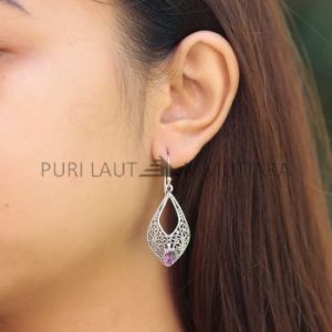 IER021-Balinese Vintage Style Silver Teardrop Earrings with Gemstone