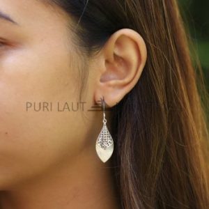 IER027 Sterling Silver Filigree Earrings with Mother of Pearl 