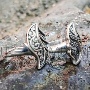 KA-R015-Sterling Small Leaf Ring And Dot Design