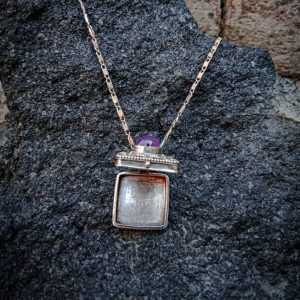 NY-BP007-Box Pendant With Gemstone