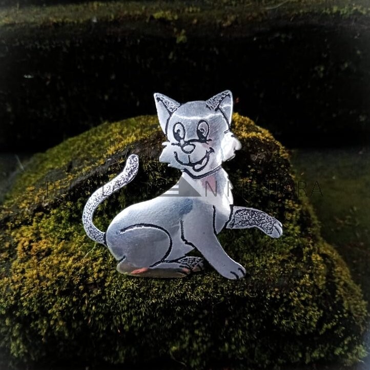 NY-BT006-Big Cat Brooch