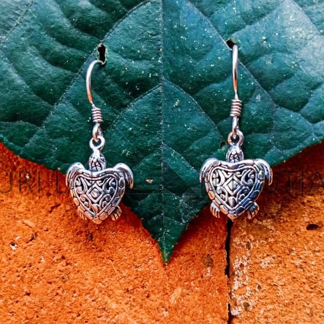 NY-ER024-Turtle Charm Earrings