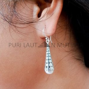 NY-ER079-Cone Shape Earrings With Pearl