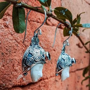 NY-MFER002-Bone Moonface Earring