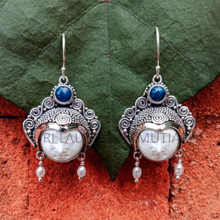 NY-MFER008-Bone Moonface Earring