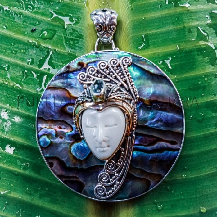 Decorative pendant produced by PLM Bali
