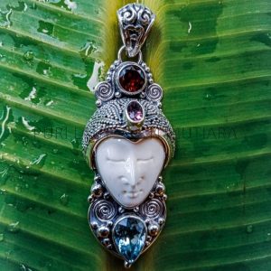 NY-MFPD014-Bone Moonface Pendant