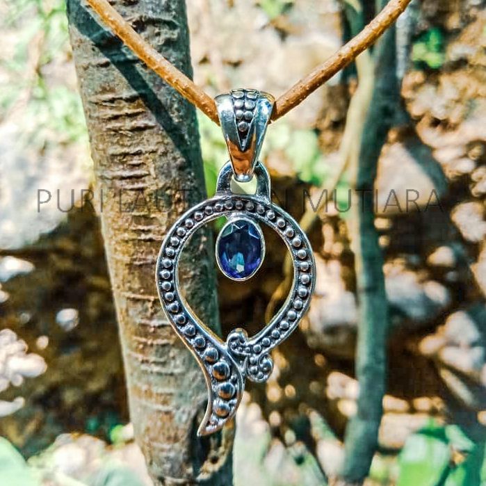 NY-PD013-Ribbon Shape With Gemstone 