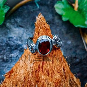 NY-R002-Double Bezel Cast Band Ring