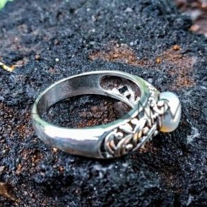 NY-R003-Celtic Band Ring Prong Setting