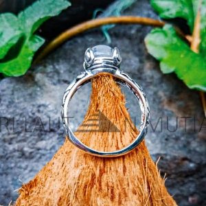 NY-R008-Cast Ornate Ring Band With Petal Setting