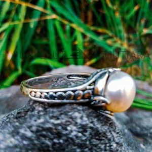 NY-R020-Dotted Band Design Prong Bezel