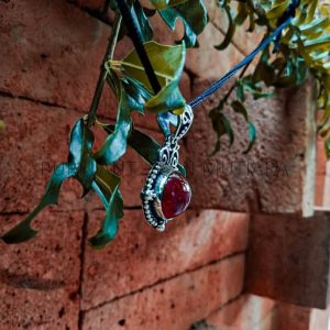 PD19004-Gemstone Pendant Round Bali Ornate Design