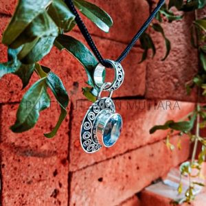 PD19011-Gemstone Pendant Round Bali Ornate Design