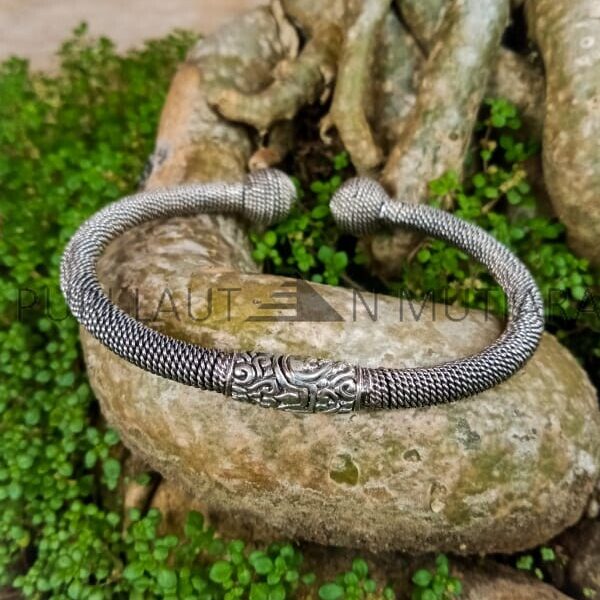 PLM-CFB003-Hinged Cuff Bracelet