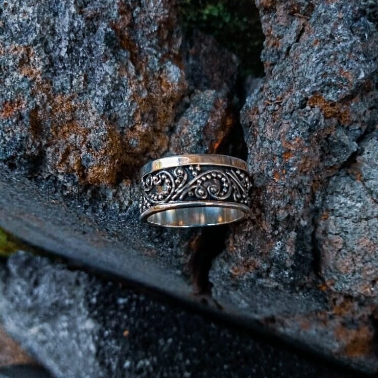 R19008-Wide Band Ring Bali Granulation Design